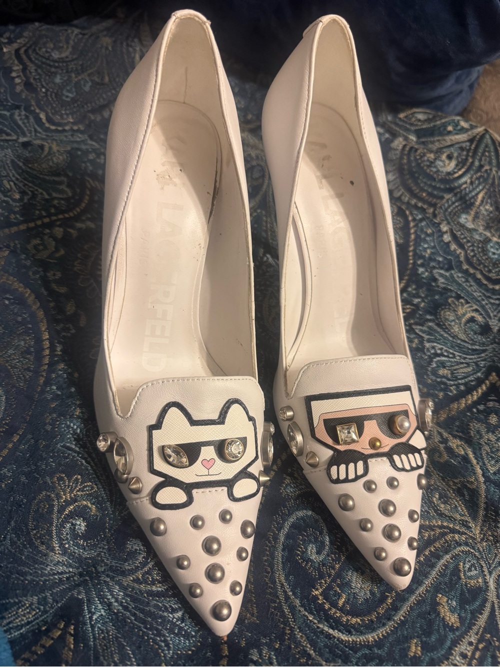 Karl Lagerfeld White Pointed-Toe Pumps with Cat Appliqués and Studs